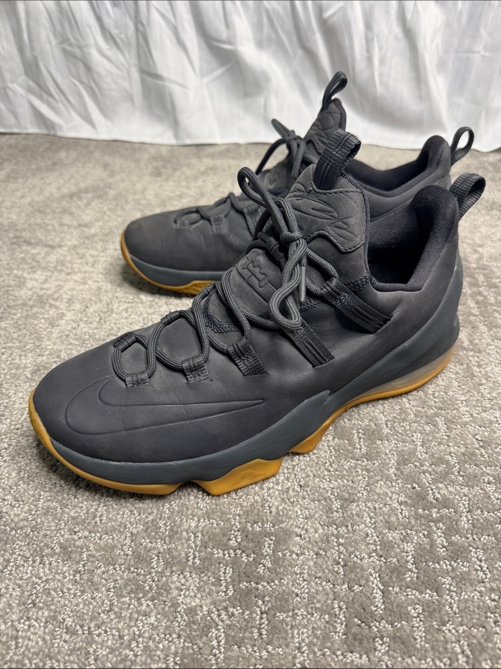 Nike LeBron XIII Low PRM Mens Size: 10.